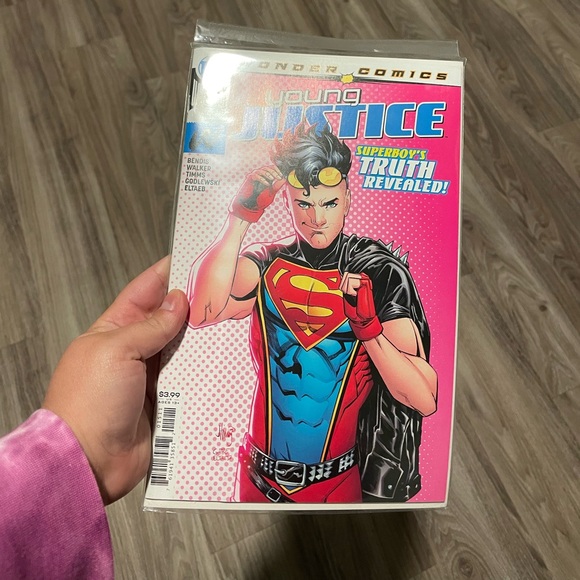 💜DC universe Young Justice 15 single issue comic book - Picture 1 of 3